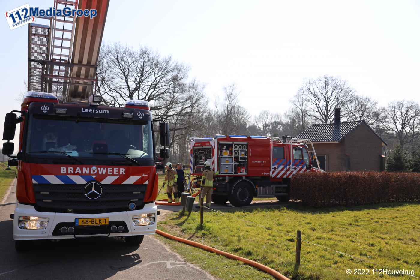 Felle brand in Overberg, brandweer voorkomt overslag - 112Heuvelrug